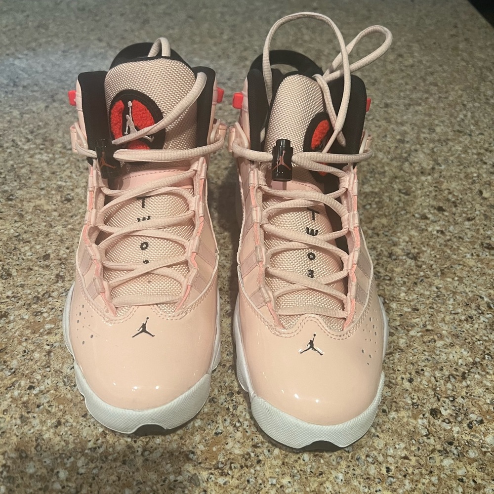 Girls/women Nike air Jordan athletic shoes